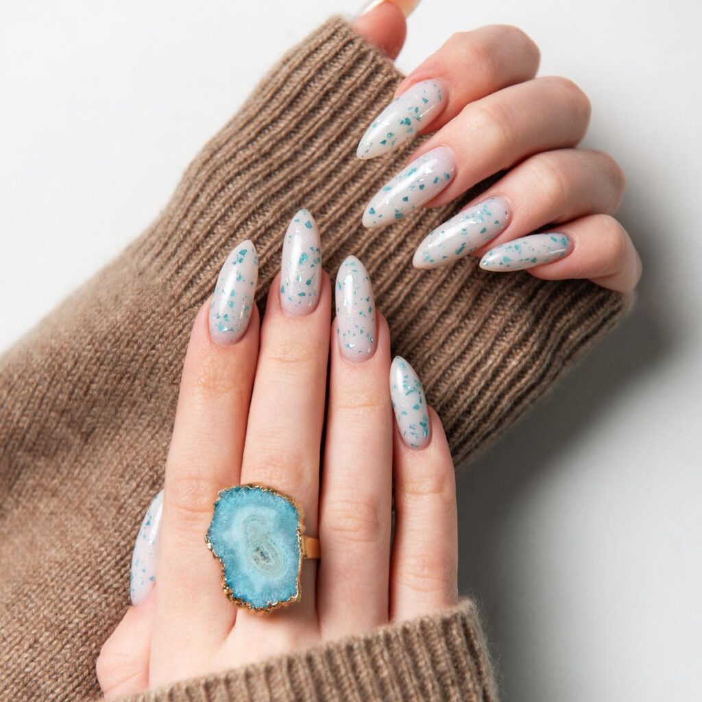 Možna je tudi nail art poslikava nohtov v kozmetičnem salonu Niki’s Place Bled